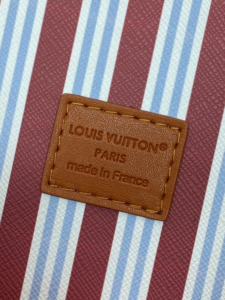 Louis Vuitton M61692
Pochette Voyage MM blanc /brown 27.0 x 21.0 x 3.0 cm (1)-duoc-ban-tai-Hvip Bags and Accessories