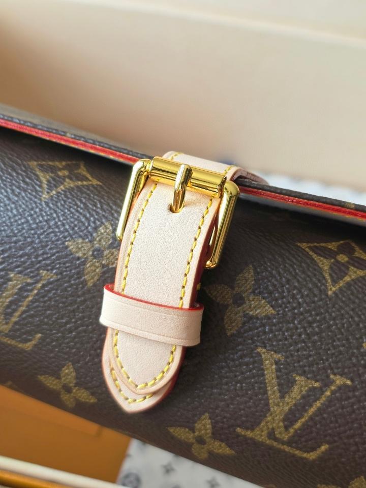 Louis Vuitton M47530
3 Watch Case 20x8x8cm-duoc-ban-tai-Hvip Bags and Accessories