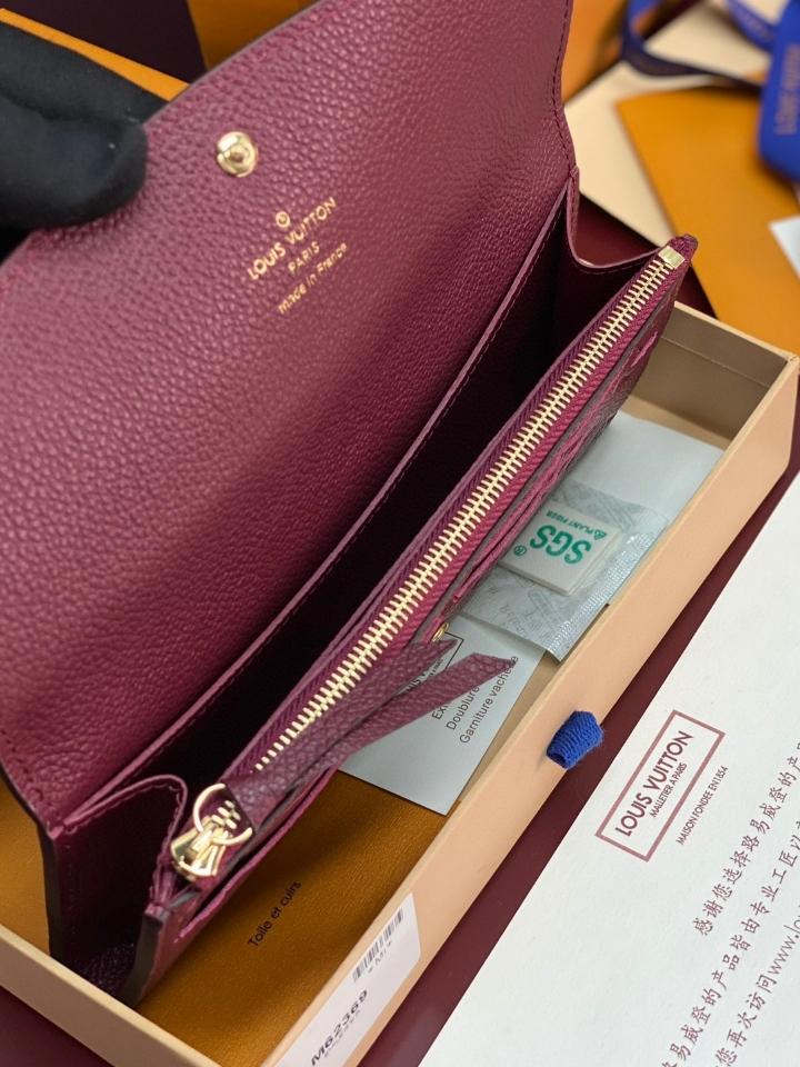 Louis Vuitton M62369
Customisable
Emilie Wallet Burgundy -duoc-ban-tai-Hvip Bags and Accessories