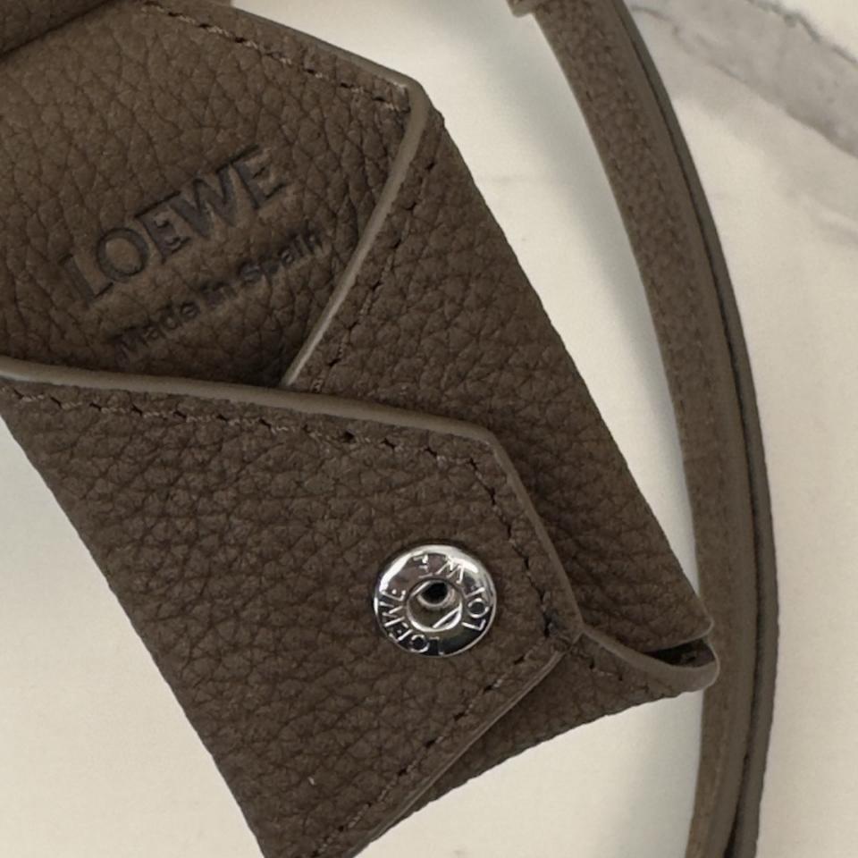 LOEWE mini Featherlight Puzzle bag in grained nubuck Tundra A510PLSX03 18*12.5*8CＭ-duoc-ban-tai-Hvip Bags and Accessories