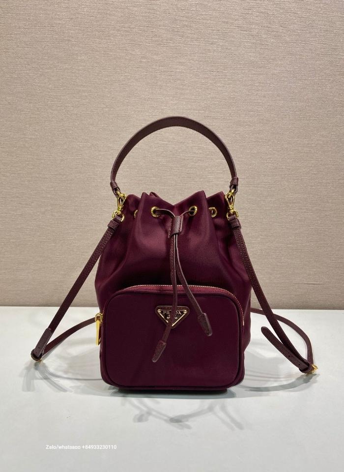 Prada Duet Re-Nylon bucket bag 1BH038 burgundy 18x23×12cm-duoc-ban-tai-Hvip Bags and Accessories
