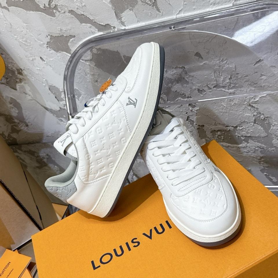 Louis Vuitton 1ADGPP
Rivoli Sneaker(n1) Sao chép-duoc-ban-tai-Hvip Shoes and Clothes