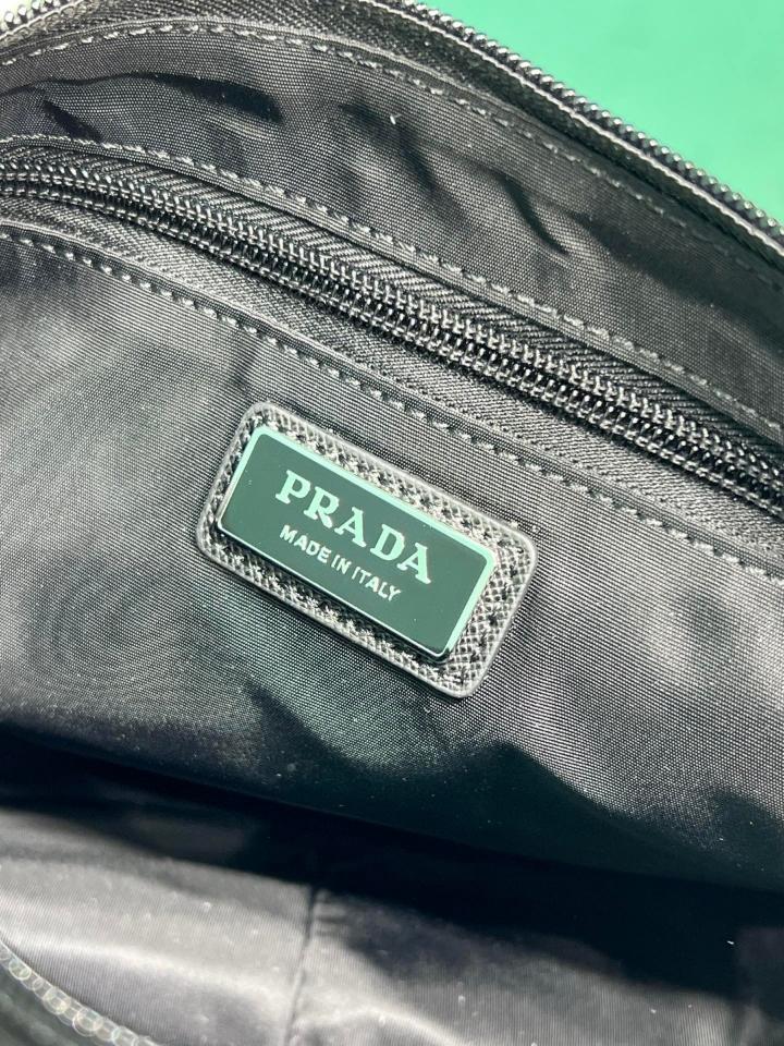 Prada Large Re-Nylon and Saffiano leather shoulder bag black 2VH191 35x22x12cm-duoc-ban-tai-Hvip Bags and Accessories