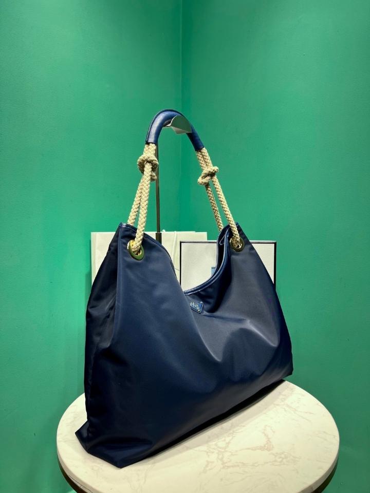 Prada Mariner large Re-Nylon shoulder bag Baltic Blue 1BC244
48x39x14cm-duoc-ban-tai-Hvip Bags and Accessories
