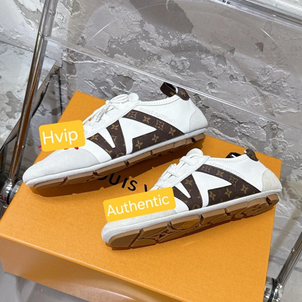 Louis Vuitton 1AHNC6
Giày LV Sneakerina (n1)-1-duoc-ban-tai-Hvip Shoes and Clothes