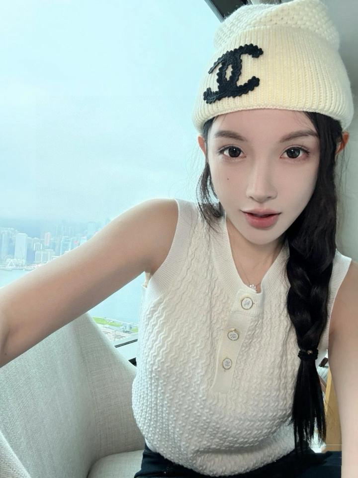 Chanel 25B SWEATER Cotton P77893 K11245-duoc-ban-tai-Hvip Shoes and Clothes