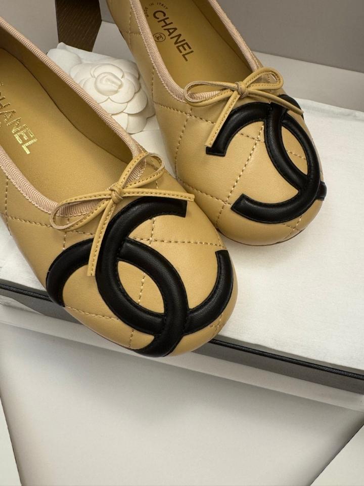 Chanel Ballet flats Lambskin beige and white G47163 -duoc-ban-tai-Hvip Shoes and Clothes