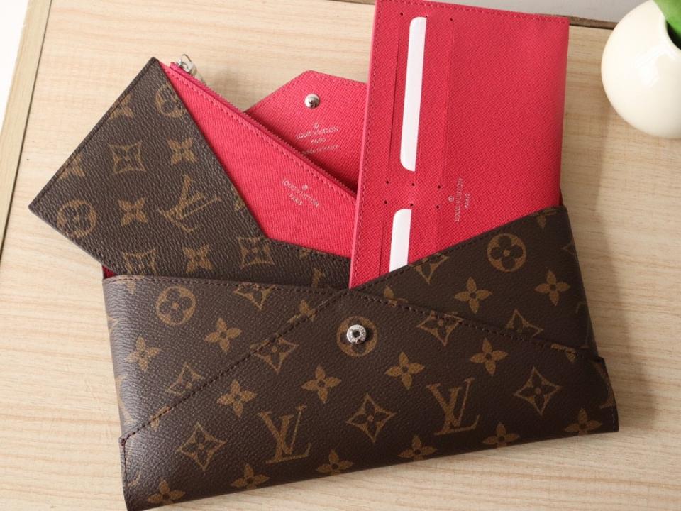 Louis Vuitton M12403
Kirigami Organizer-duoc-ban-tai-Hvip Bags and Accessories