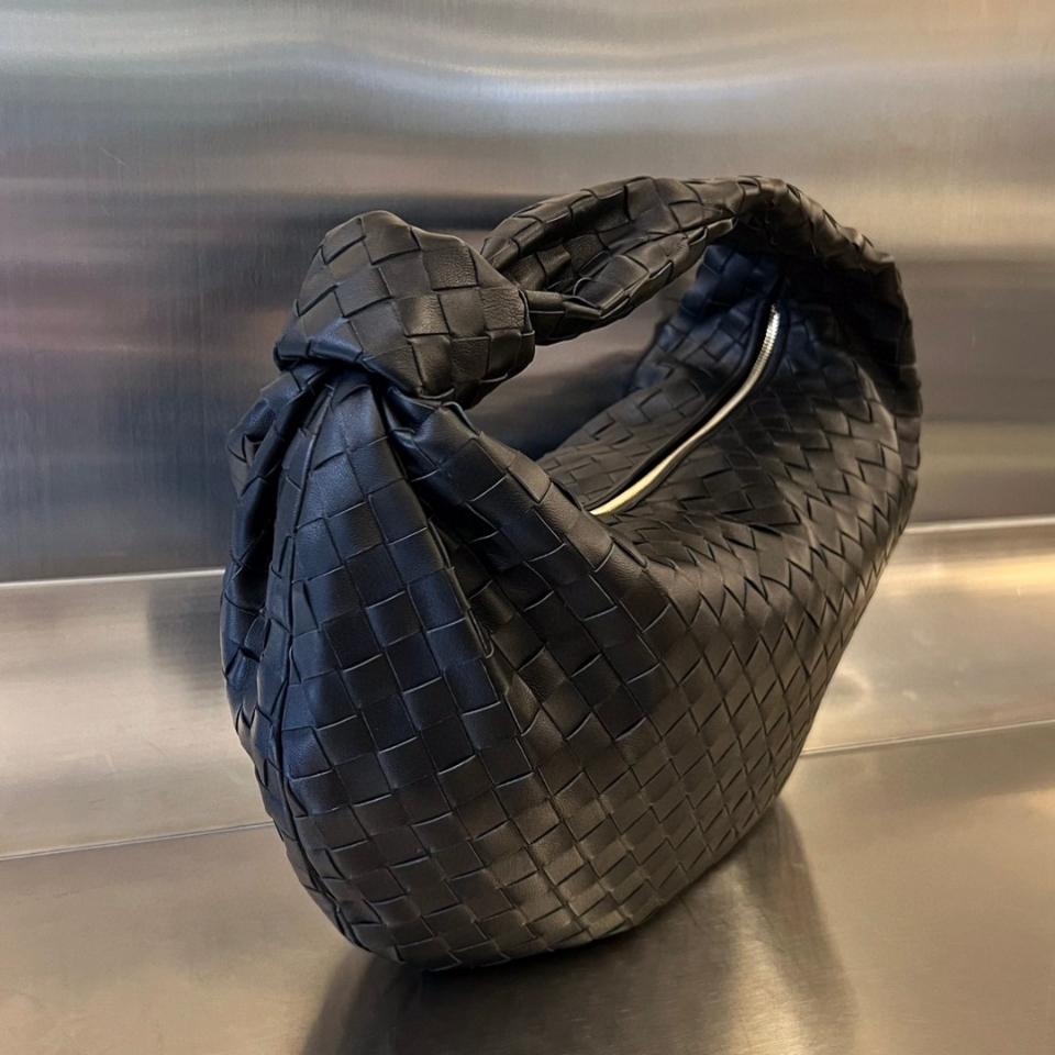 Bottega Veneta Jodie black 600261 48x40x16cm-duoc-ban-tai-Hvip Bags and Accessories