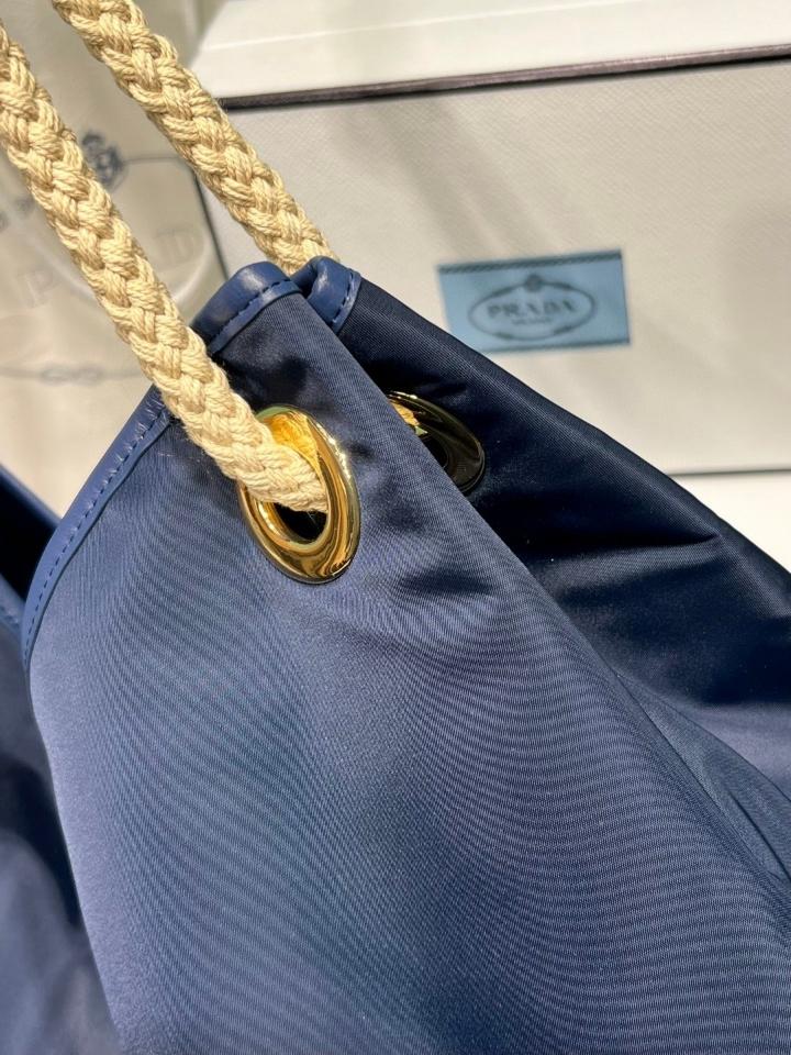Prada Mariner large Re-Nylon shoulder bag Baltic Blue 1BC244
48x39x14cm-duoc-ban-tai-Hvip Bags and Accessories