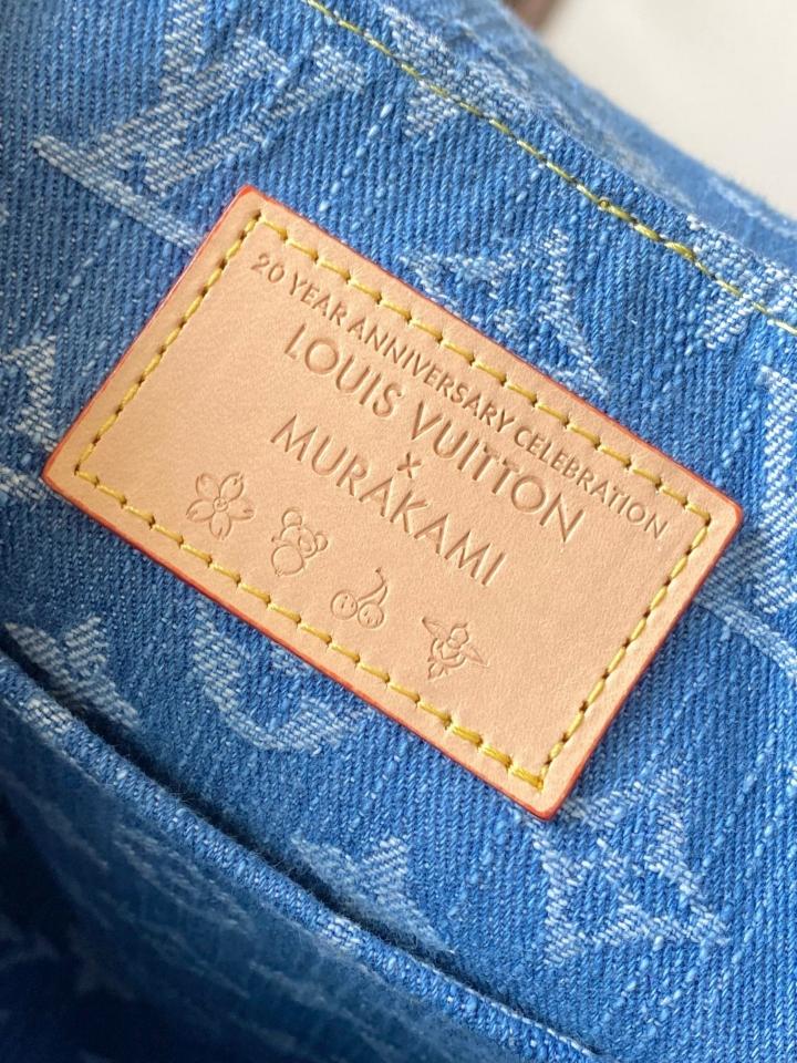 Louis Vuitton M13679
Ba Lô Venice NM LV x TM 24 x26 x7 CM (1) Sao chép-duoc-ban-tai-Hvip Bags and Accessories