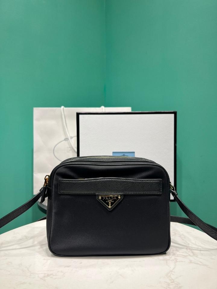 Prada Re-Edition 1978 medium Re-Nylon and Saffiano leather shoulder bag black 1BH218 21*17*8cm-duoc-ban-tai-Hvip Bags and Accessories