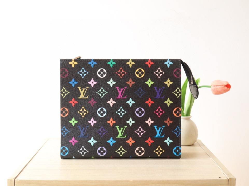 Louis Vuitton M13746
New Drop
LV x TM Toiletry Pouch black-duoc-ban-tai-Hvip Bags and Accessories