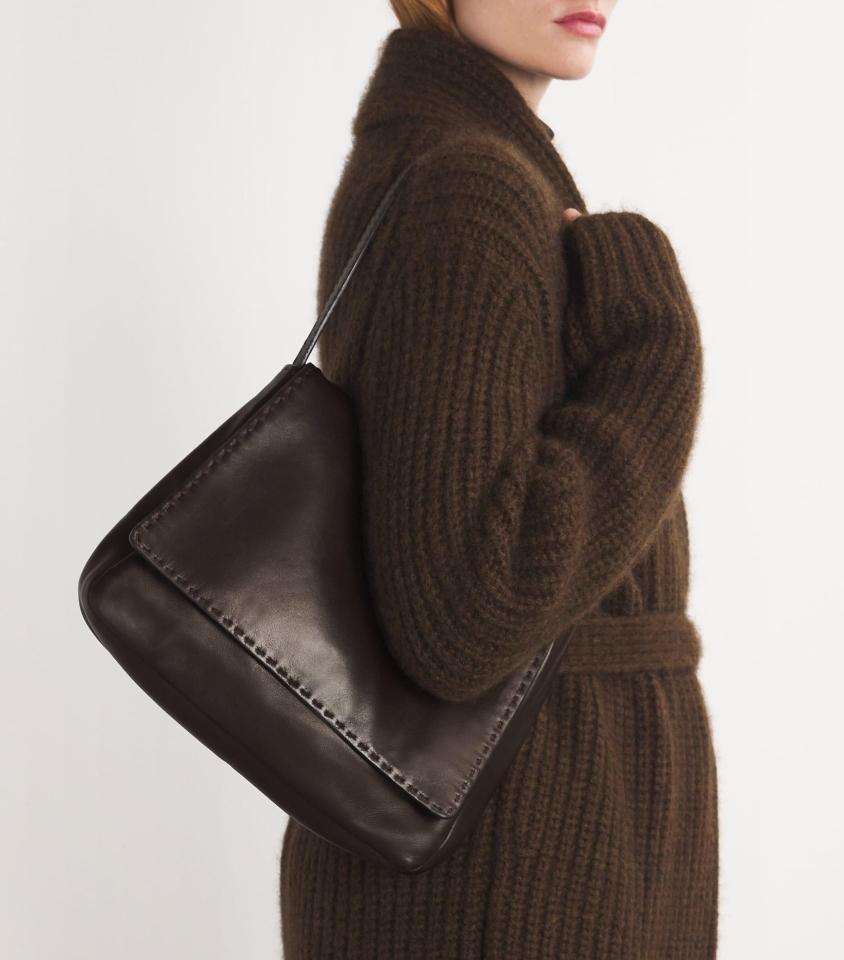 The Row Nuance Hobo Bag in sleek nappa Leather Dark brown 27.9 x 7.6 x22.1 cm -duoc-ban-tai-Hvip Bags and Accessories