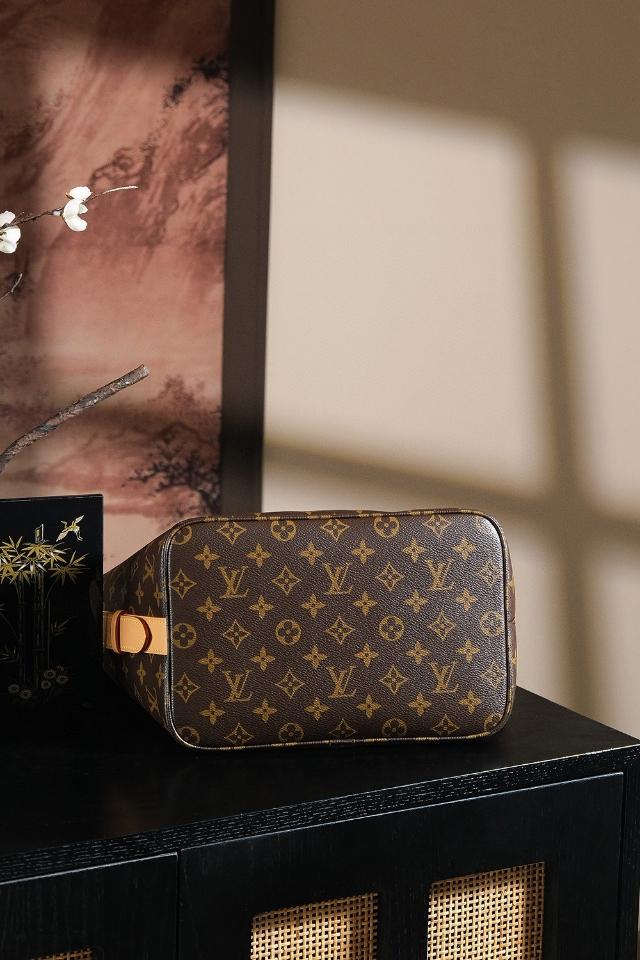 Louis Vuitton M12926
Túi All In GM 𝟑𝟏*𝟏𝟖*𝟐𝟔𝐜𝐦-duoc-ban-tai-Hvip Bags and Accessories