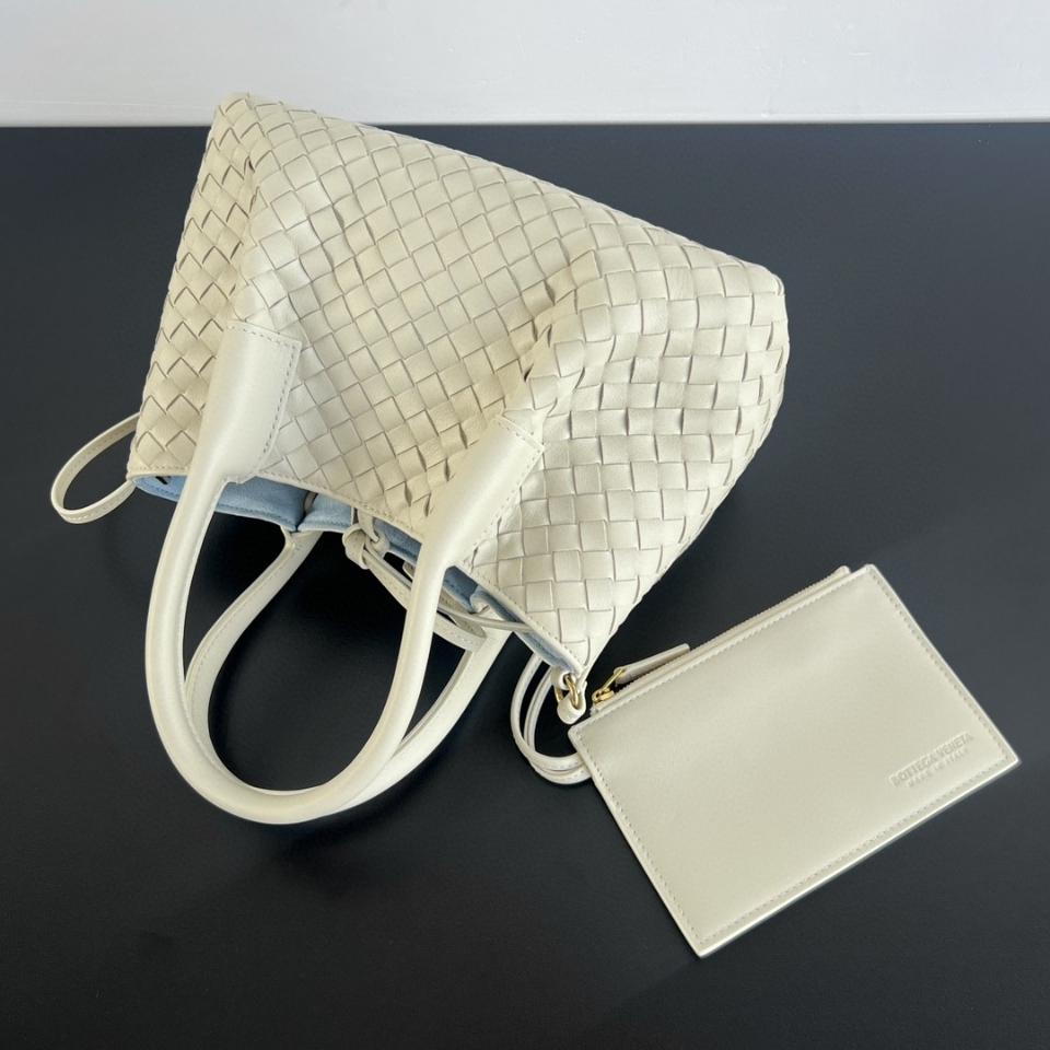 Bottega Veneta  Small Pinacoteca  Sea salt/ice 819004 15*24*12cm-duoc-ban-tai-Hvip Bags and Accessories