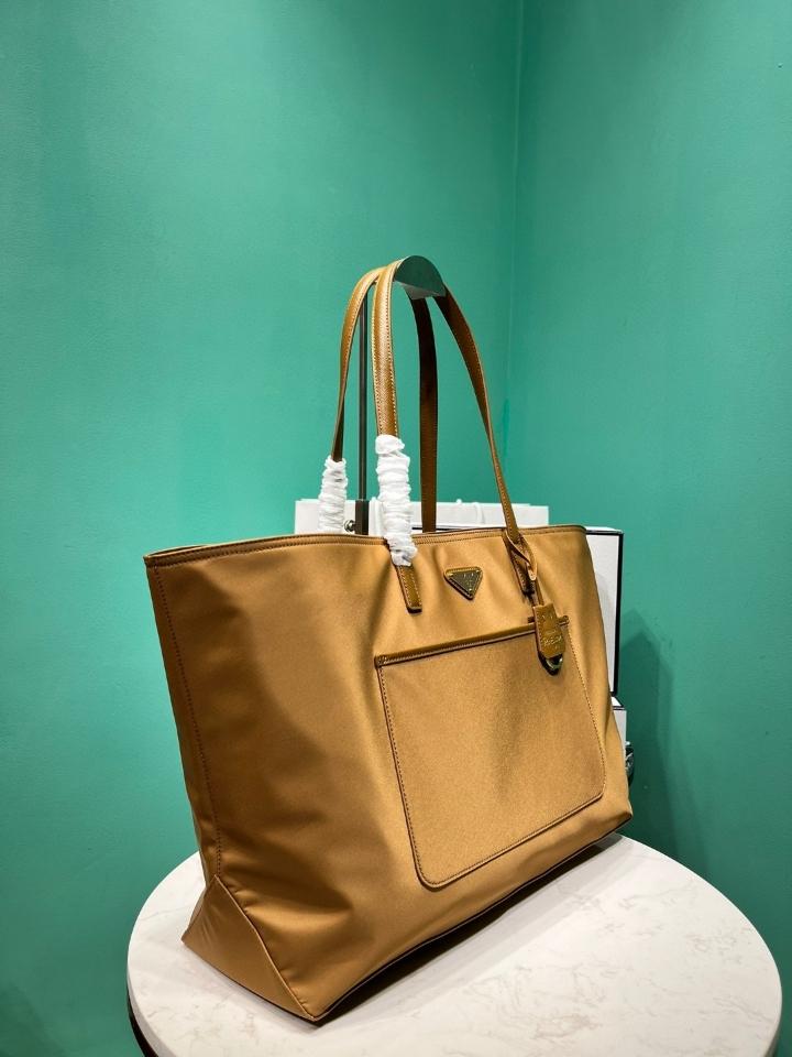 Prada Re-Edition 1978 large Re-Nylon and Saffiano leather tote bag Cork Beige 43x31x15cm-duoc-ban-tai-Hvip Bags and Accessories