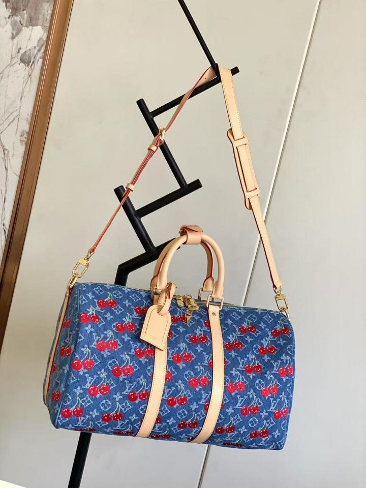 Louis Vuitton M13875
Túi Keepall Bandoulière 45 LV x TM

27 x 20 x 45 cm-duoc-ban-tai-Hvip Bags and Accessories