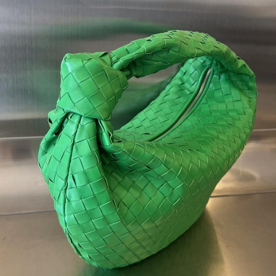 Bottega Veneta Jodie green 600261 48x40x16cm-duoc-ban-tai-Hvip Bags and Accessories