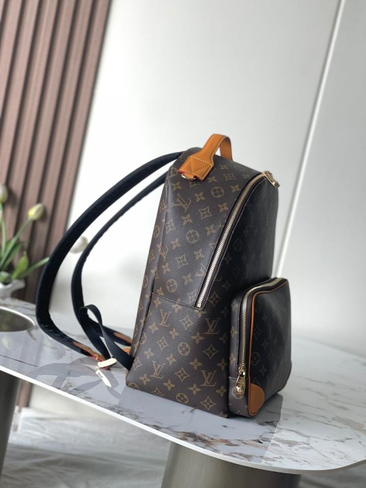 Louis Vuitton M25979
Discovery Cargo Backpack 39 x 19 x 30 cm-duoc-ban-tai-Hvip Bags and Accessories