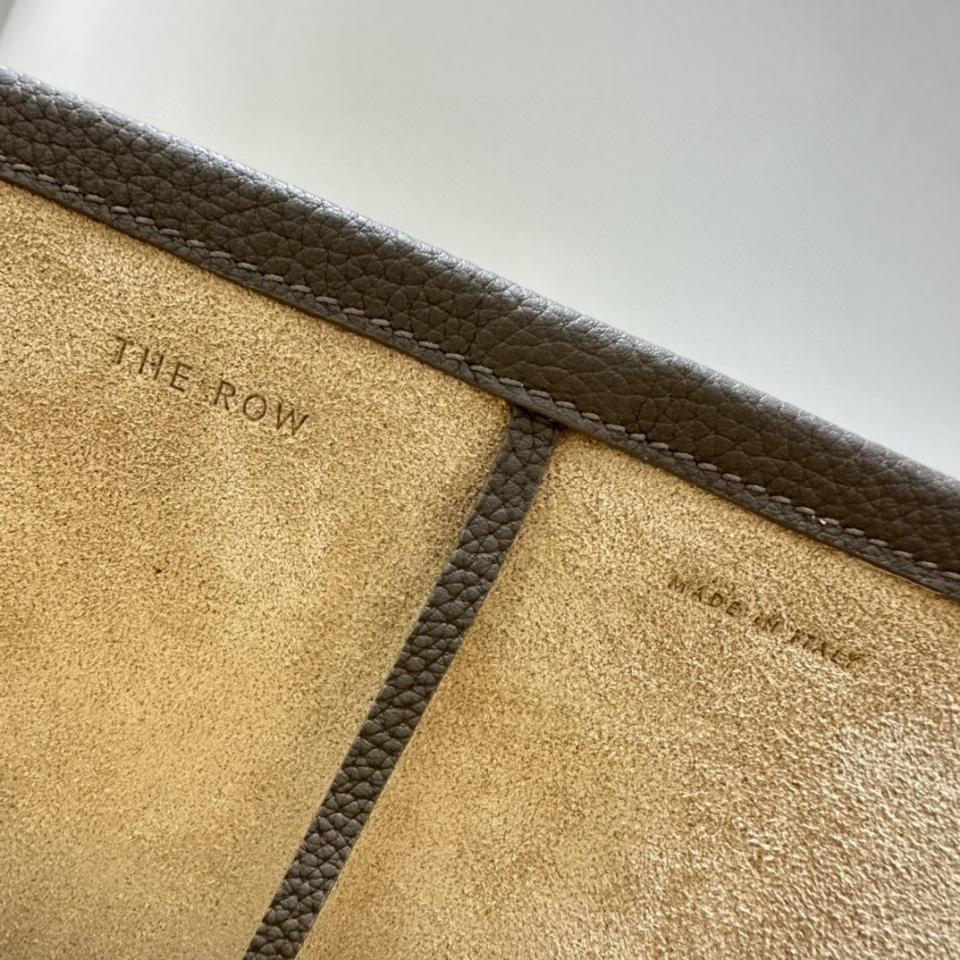 The Row Medium N/S Park Tote Bag in Leather Dark Olive 30X28X15.5cm -duoc-ban-tai-Hvip Bags and Accessories
