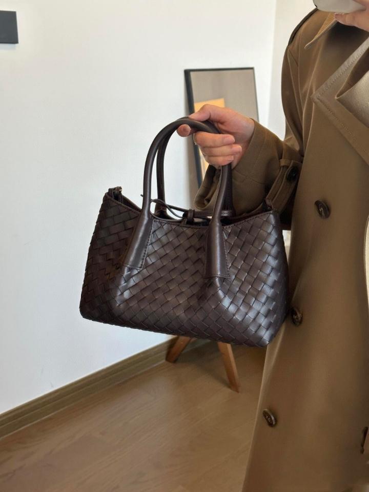 Bottega Veneta  Small Pinacoteca Fondant  819004 15*24*12cm-duoc-ban-tai-Hvip Bags and Accessories