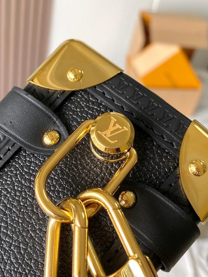 Louis Vuitton M23817
Túi Side Trunk PM 15*12.5*8CM L1-duoc-ban-tai-Hvip Bags and Accessories