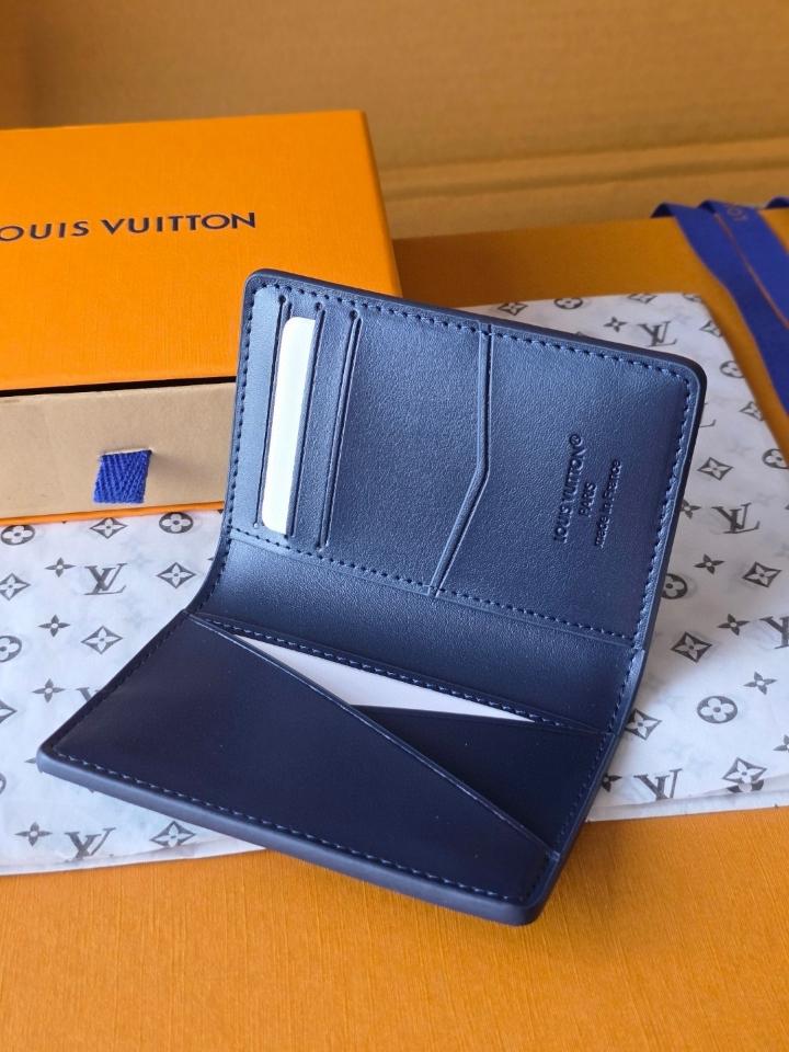 Louis Vuitton M25984
Ví Pocket Organizer-duoc-ban-tai-Hvip Bags and Accessories