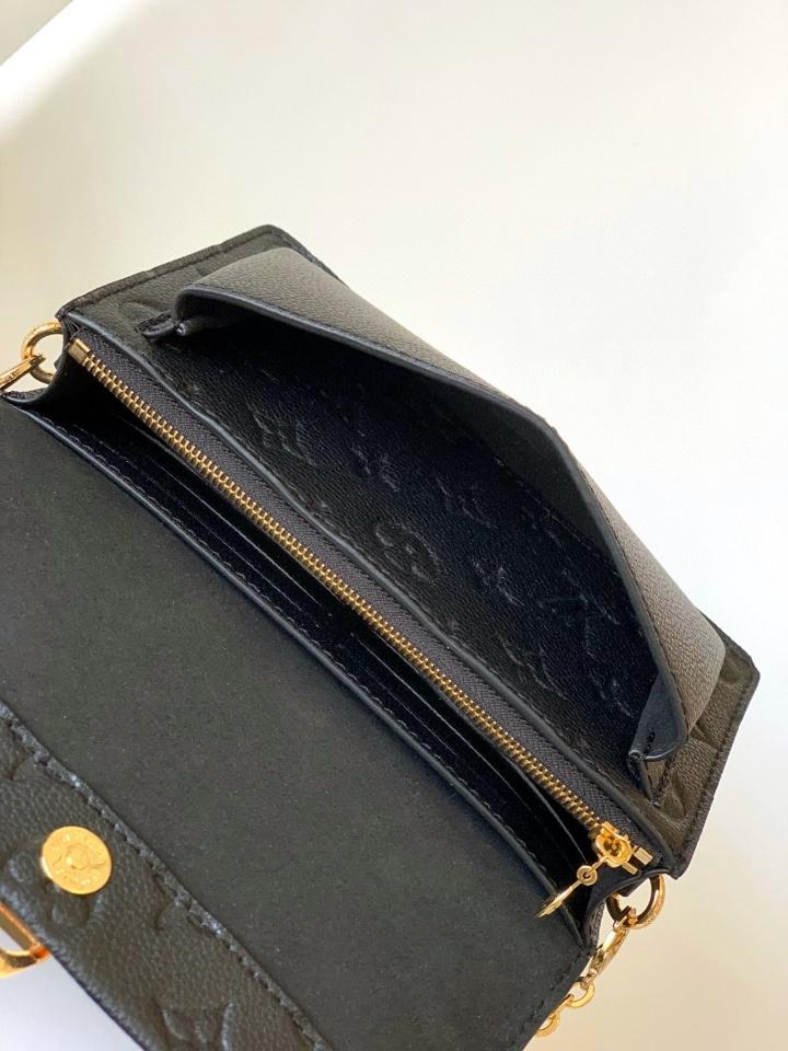 Louis Vuitton M67839
Túi Vavin Chain Wallet 19.0 x 12.5 x 4.0cm-duoc-ban-tai-Hvip Bags and Accessories
