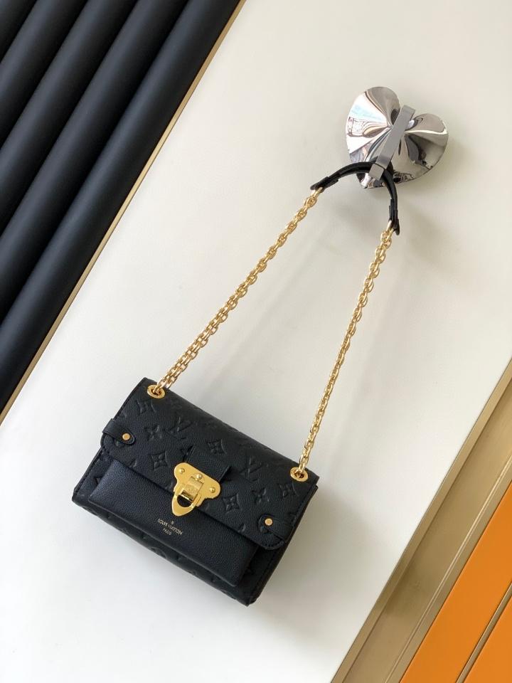 Louis Vuitton M44550
Túi Vavin BB 20.5 x 15.0 x 8.0cm-duoc-ban-tai-Hvip Bags and Accessories