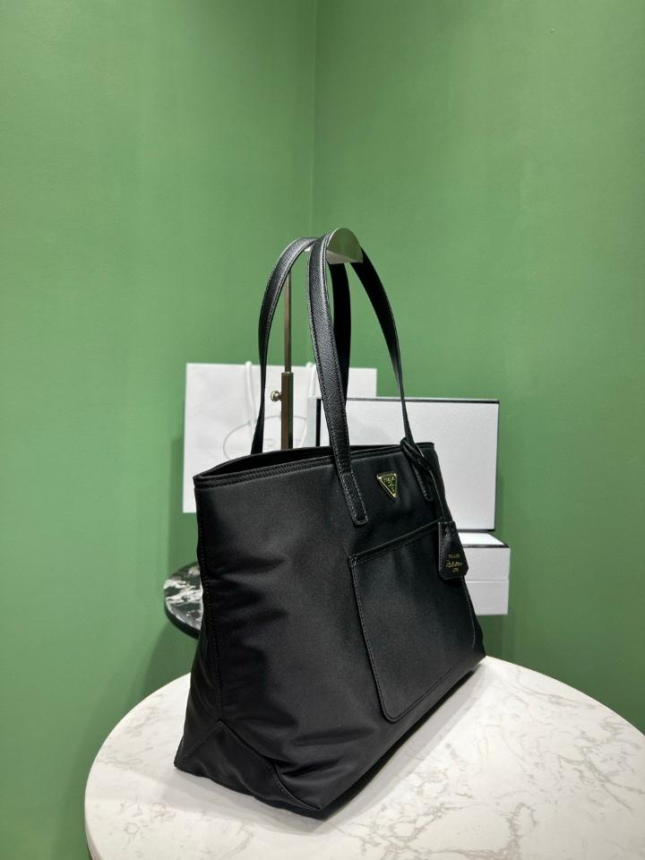 Prada Re-Edition 1978 medium Re-Nylon and Saffiano leather tote bag black 1BG555 35x26x15cm-duoc-ban-tai-Hvip Bags and Accessories