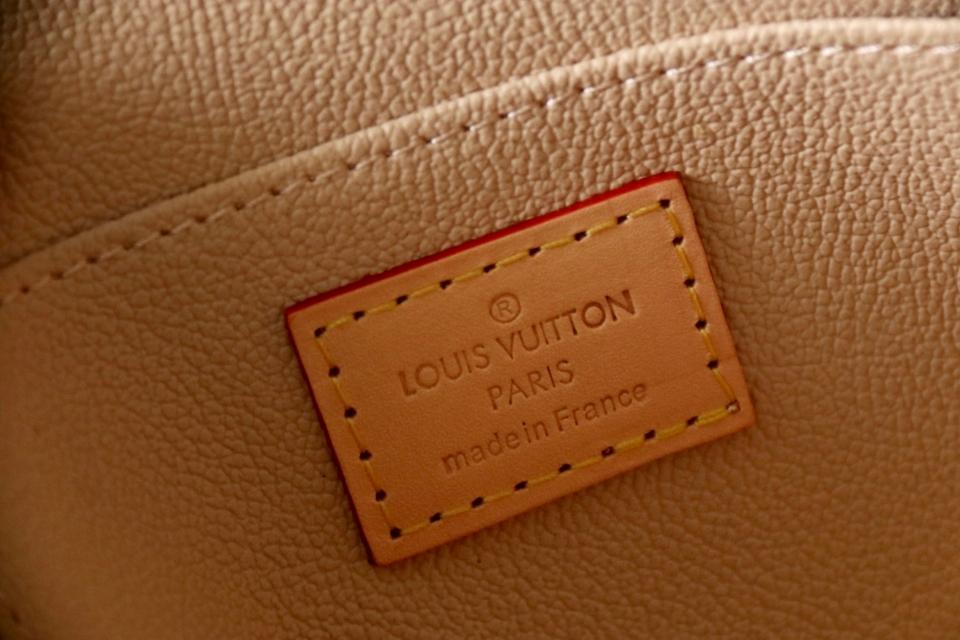 Louis Vuitton M47515
Cosmetic Pouch PM-duoc-ban-tai-Hvip Bags and Accessories