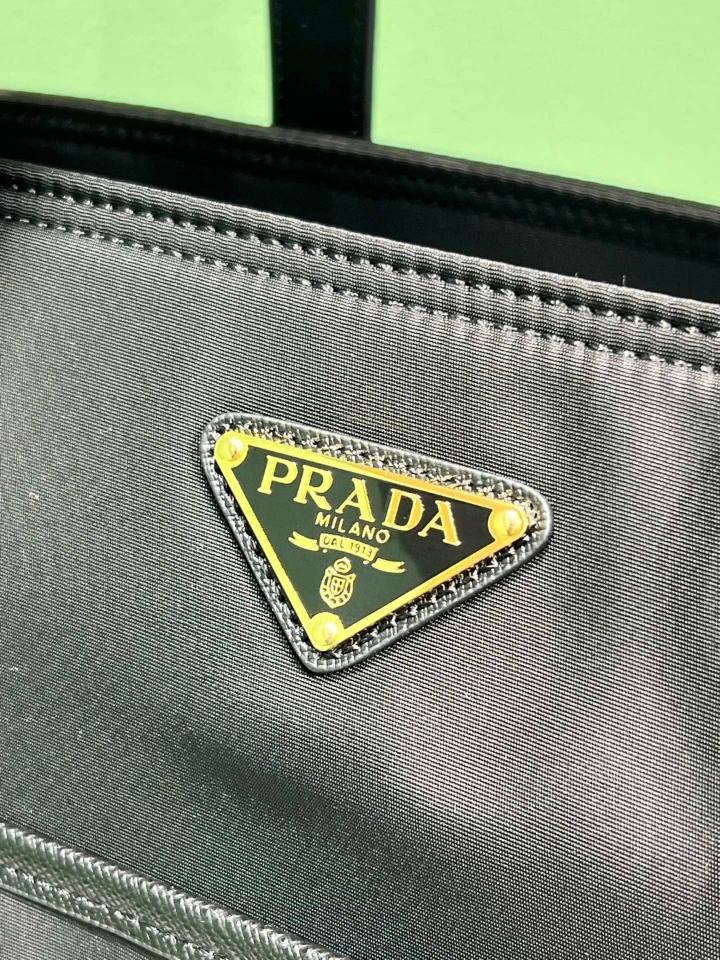 Prada Re-Edition 1978 medium Re-Nylon and Saffiano leather tote bag black 1BG555 35x26x15cm-duoc-ban-tai-Hvip Bags and Accessories