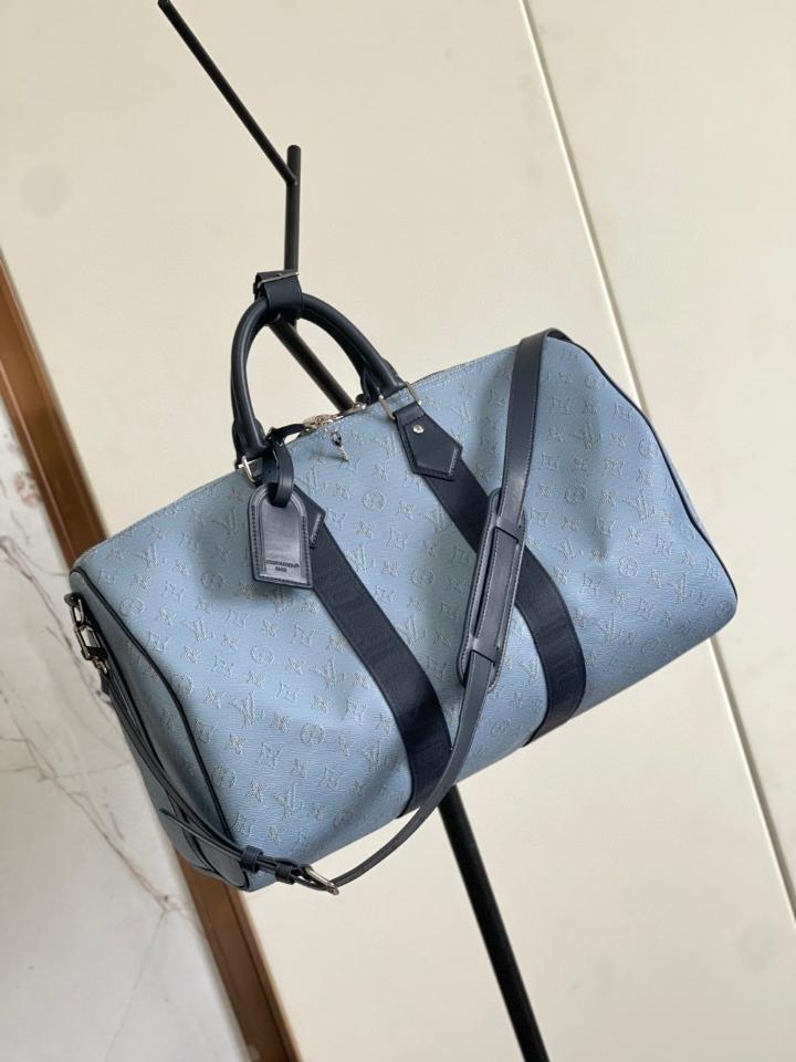 Louis Vuitton M14837
Túi Keepall Bandoulière 50 29 x 23 x 50cm -duoc-ban-tai-Hvip Bags and Accessories