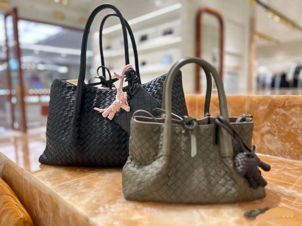 Bottega Veneta  Small Pinacoteca green  819004 15*24*12cm-duoc-ban-tai-Hvip Bags and Accessories