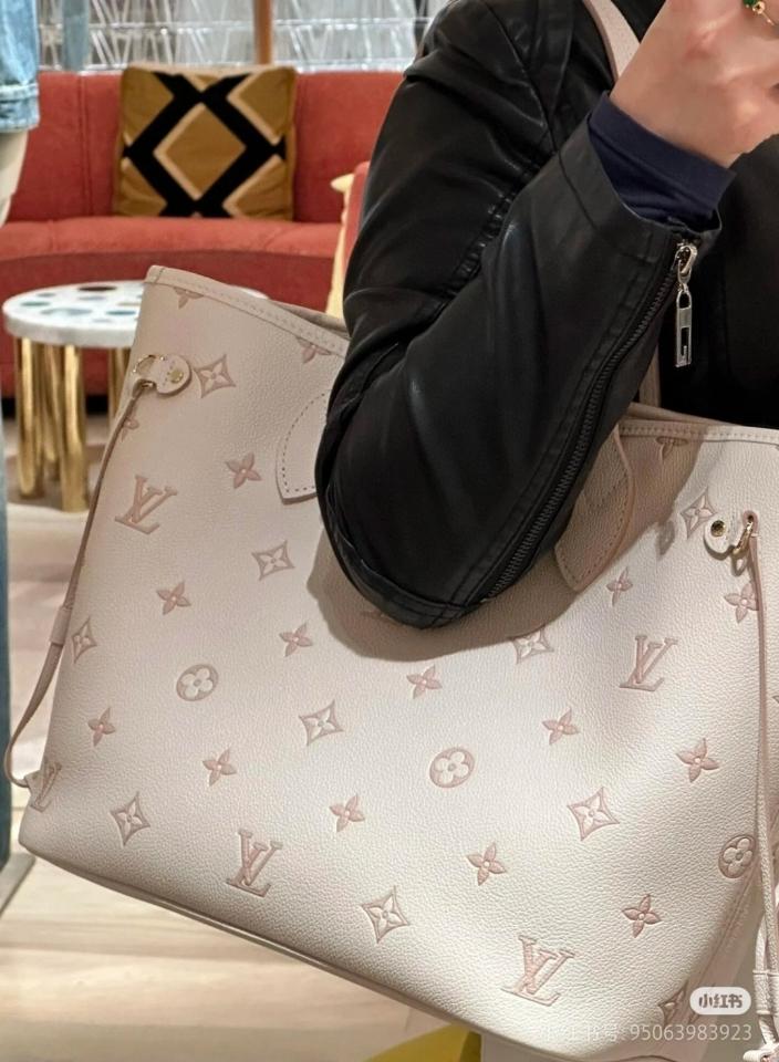 Louis Vuitton M14285
Túi Neverfull MM 32x29x17 cm-duoc-ban-tai-Hvip Bags and Accessories