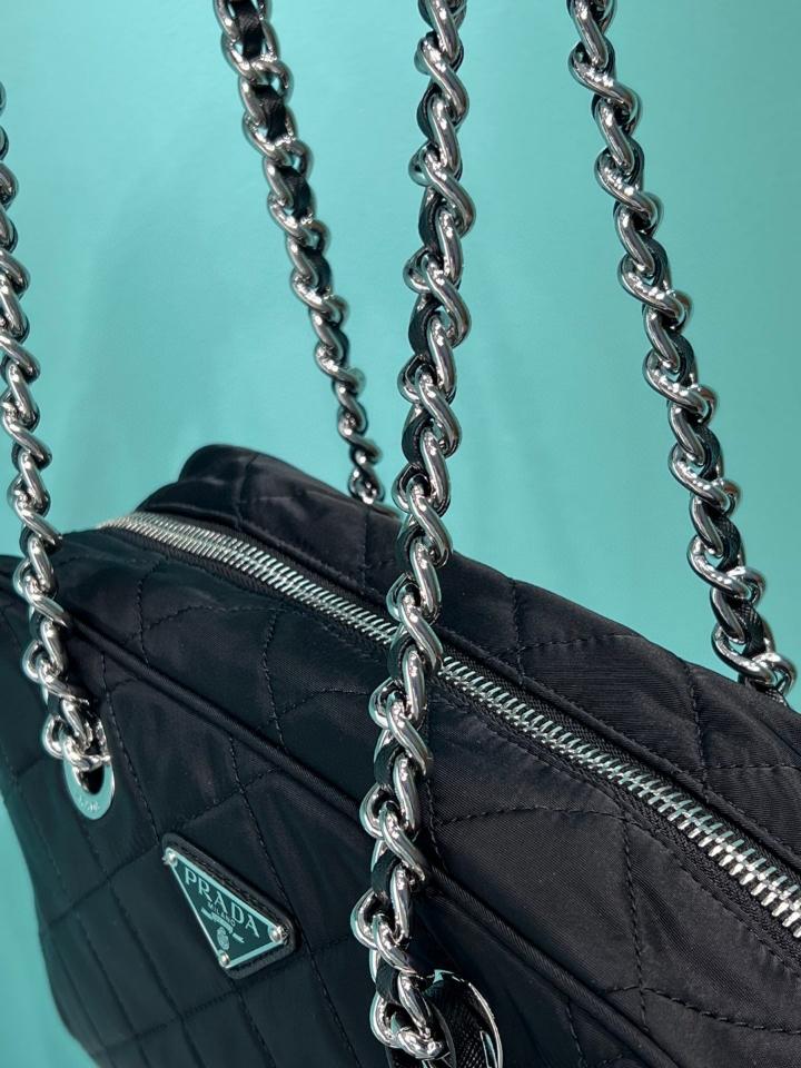 Prada canvas black bag 1BD641 30x21x11cm-duoc-ban-tai-Hvip Bags and Accessories