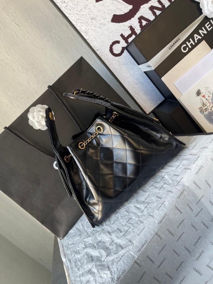CHANEL 25 Small Handbag shiny Calfskin & gold/black-tone tone Metal,black AS5293 30-26-14cm-duoc-ban-tai-Hvip Bags and Accessories
