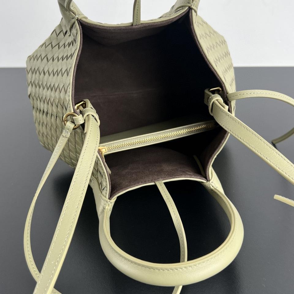 Bottega Veneta  Small Pinacoteca khakhi green  819004 15*24*12cm-duoc-ban-tai-Hvip Bags and Accessories