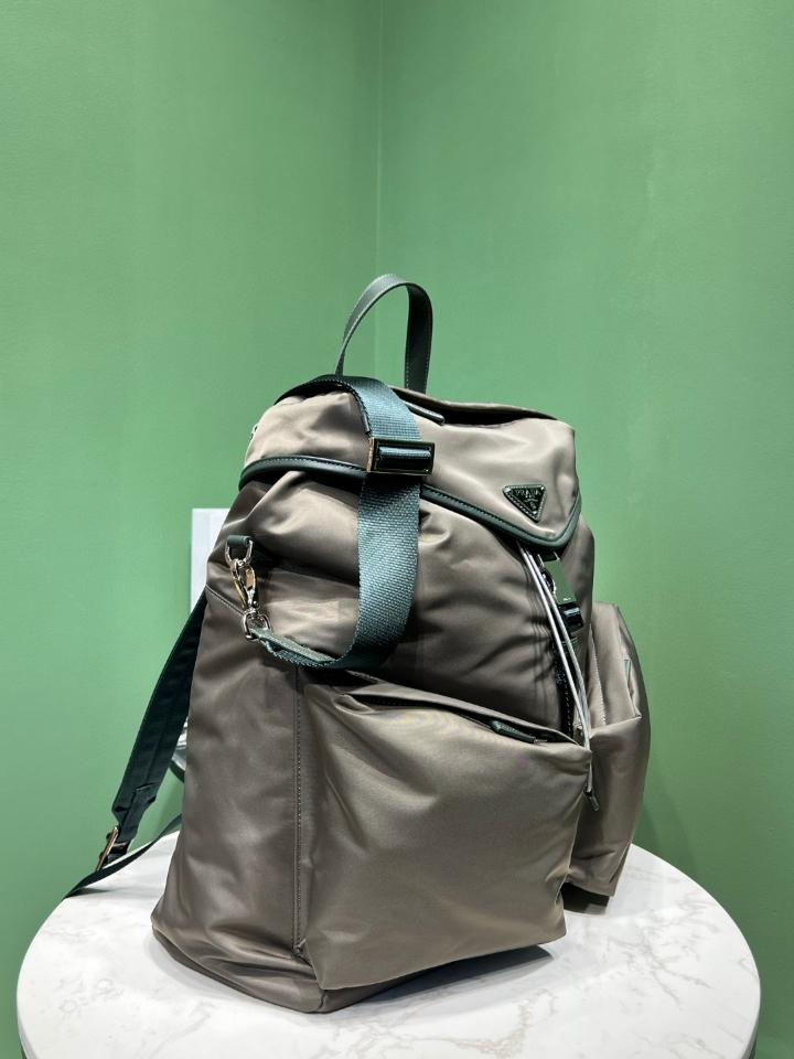 Prada Re-Nylon backpack grey 2VZ108 30x38x17cm-duoc-ban-tai-Hvip Bags and Accessories