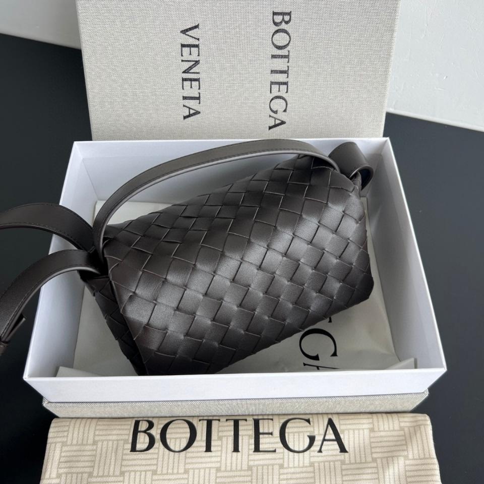 Bottega Veneta Intrecciato Mini Bag With Flap Fondant 857931 20x12x6.5cm-duoc-ban-tai-Hvip Bags and Accessories