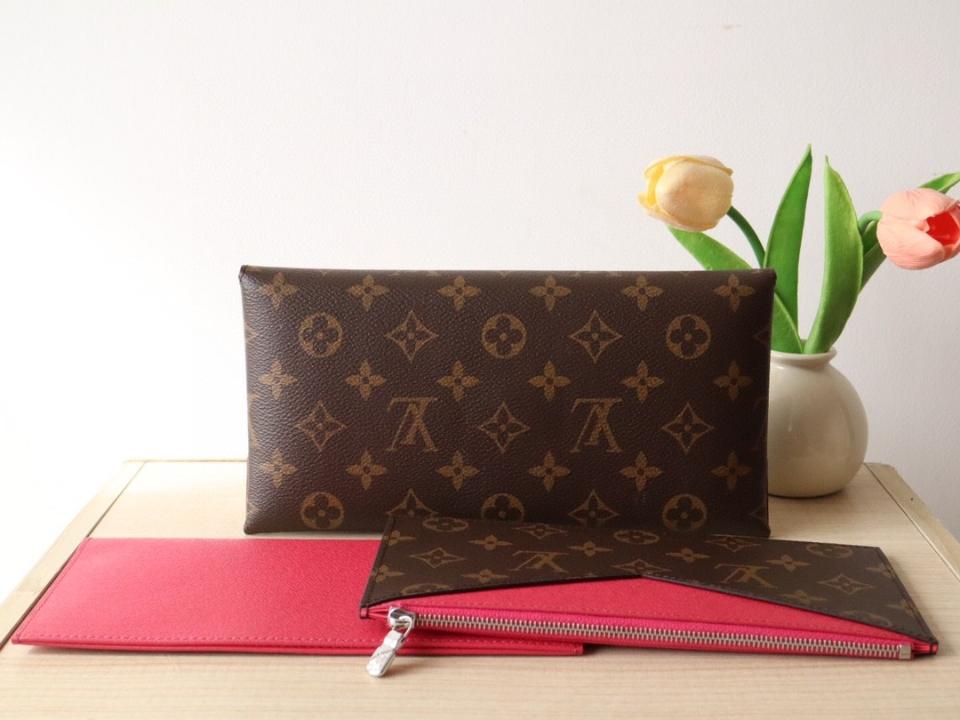 Louis Vuitton M12403
Kirigami Organizer-duoc-ban-tai-Hvip Bags and Accessories