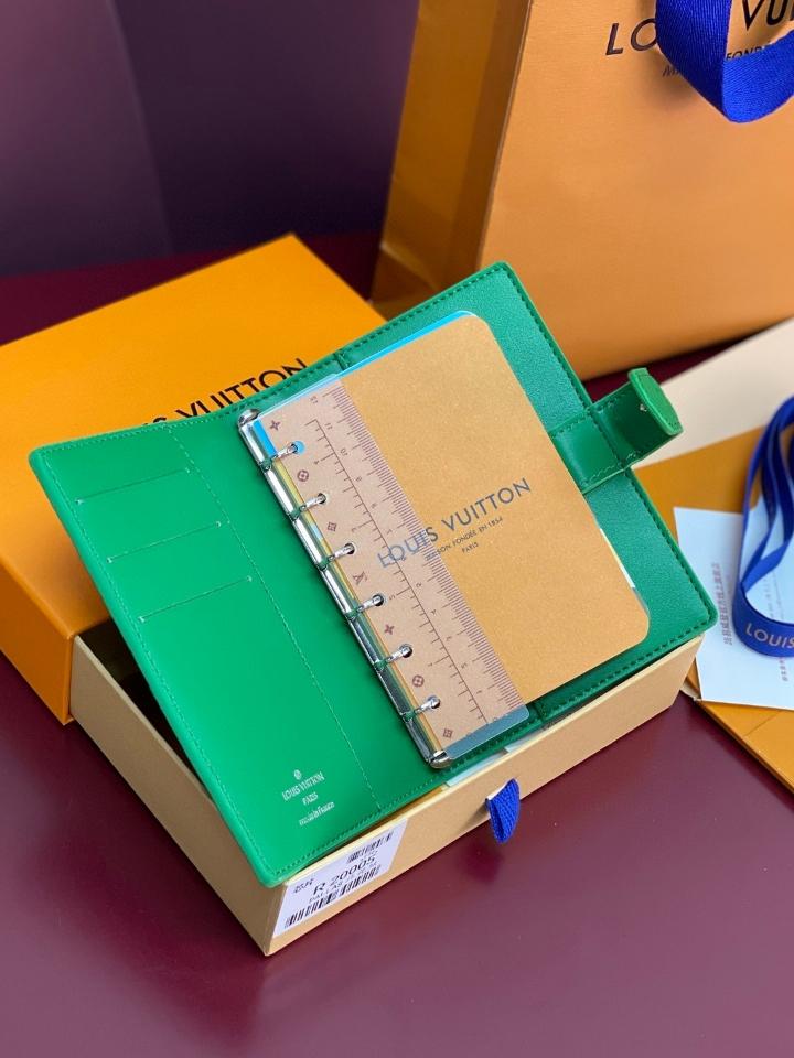 Louis Vuitton R20005 Customizable Small Ring Agenda Cover green -duoc-ban-tai-Hvip Bags and Accessories