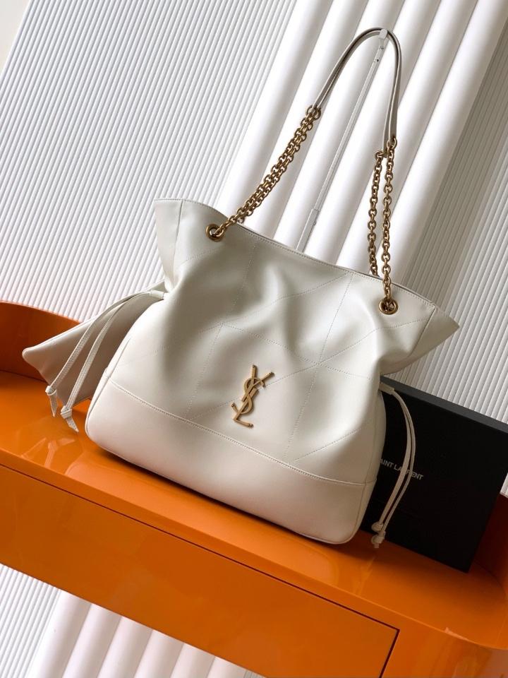 Saint Laurent JAMIE SHOPPING Medium in lambskin
Blanc Vintage  809824 35x35×10cm (1)-duoc-ban-tai-Hvip Bags and Accessories