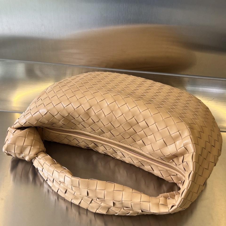 Bottega Veneta Jodie light beige  600261 48x40x16cm-duoc-ban-tai-Hvip Bags and Accessories