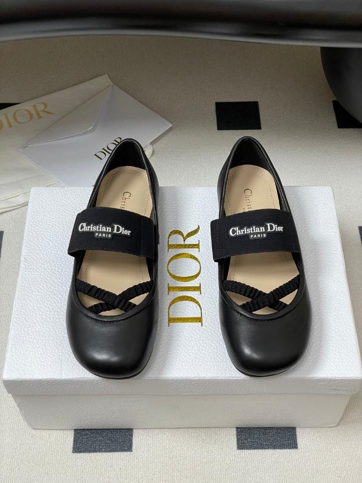 Dior Shade Ballet Flat
Black Lambskin and Elastic Straps
 KDF012LAB_S900 (2)-duoc-ban-tai-Hvip Shoes and Clothes