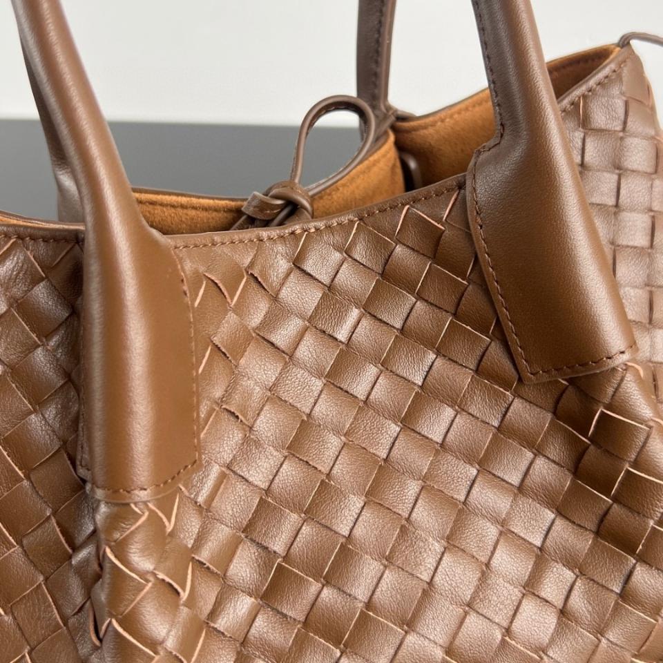 Bottega Veneta 
Small Pinacoteca Nocciola/amber 819004 15*24*12cm-duoc-ban-tai-Hvip Bags and Accessories