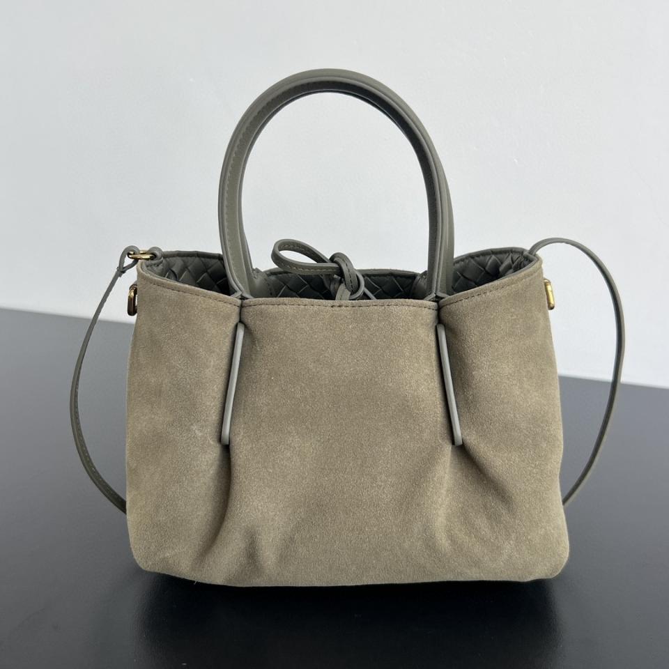Bottega Veneta  Small Pinacoteca green  819004 15*24*12cm-duoc-ban-tai-Hvip Bags and Accessories