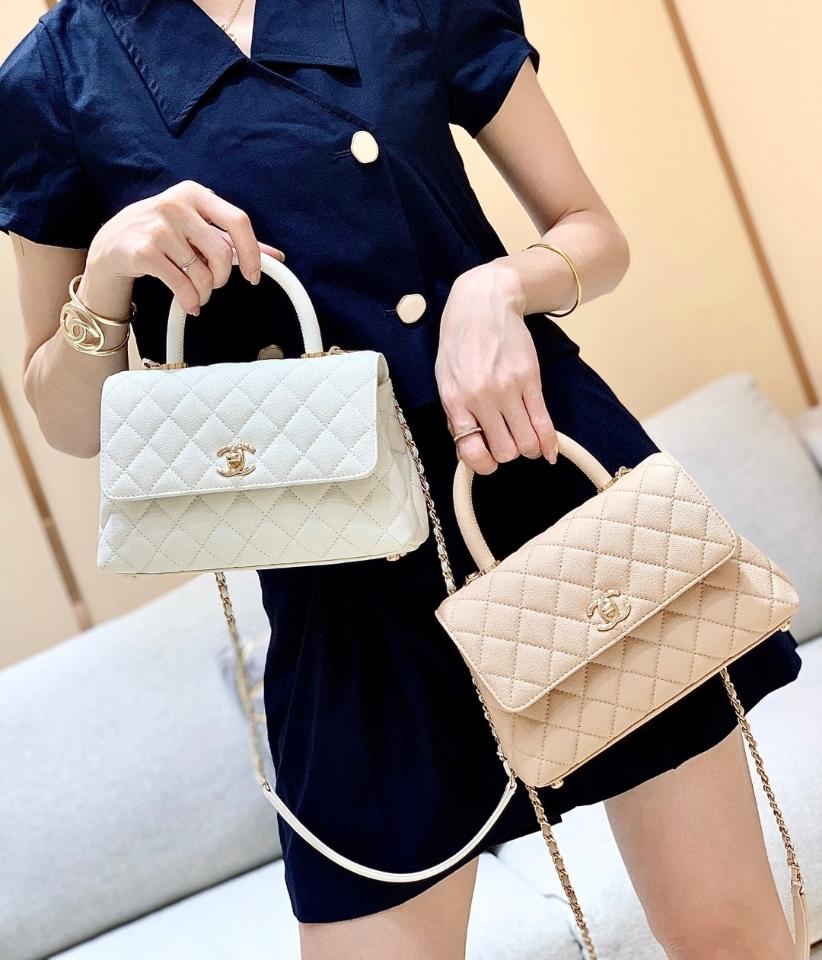 Chanel 22P small coco handle bag Grained calfskin ,Shiny gold tone metal ,white AS92990 23cm-duoc-ban-tai-Hvip Bags and Accessories