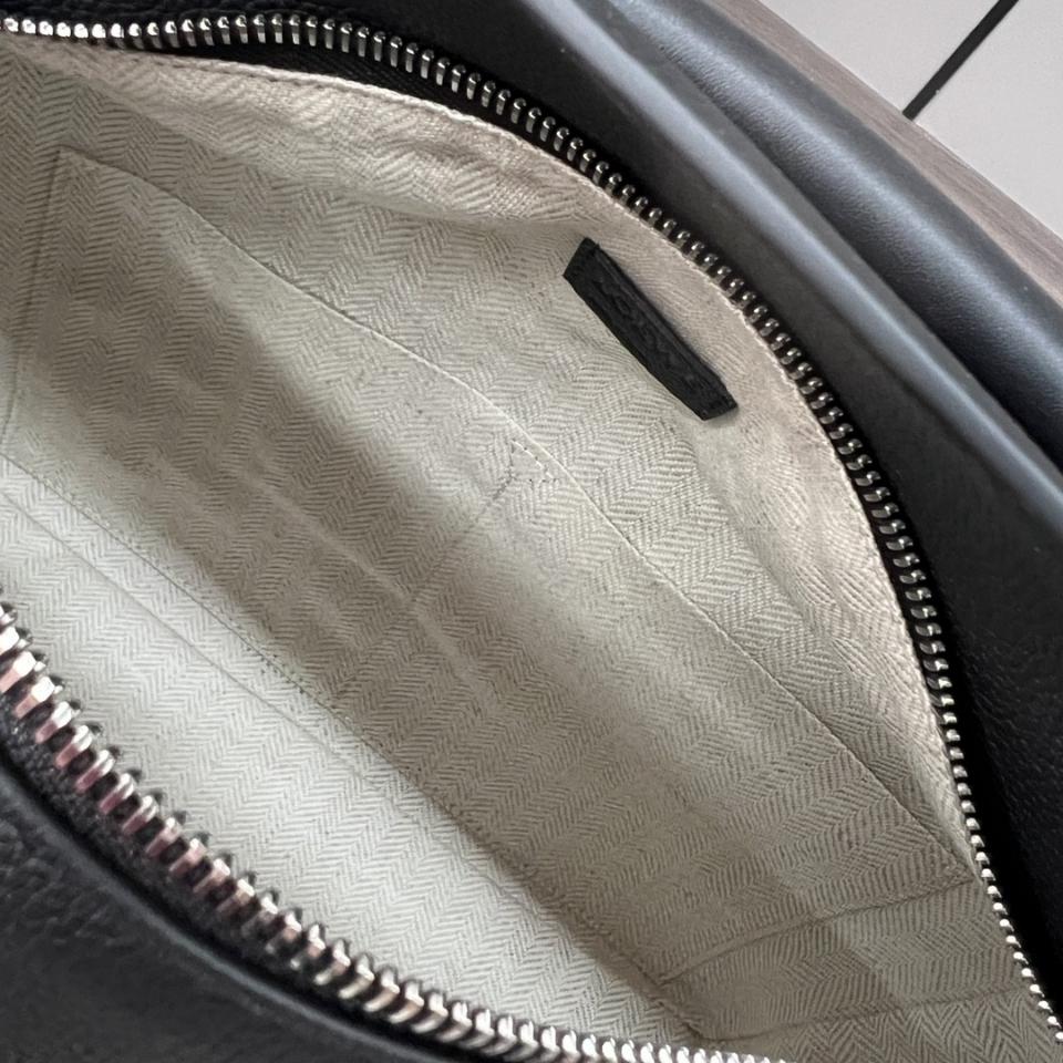 Loewe medium puzzle grained calfskin leather black 29*19.5*14cm A510P49X26-duoc-ban-tai-Hvip Bags and Accessories